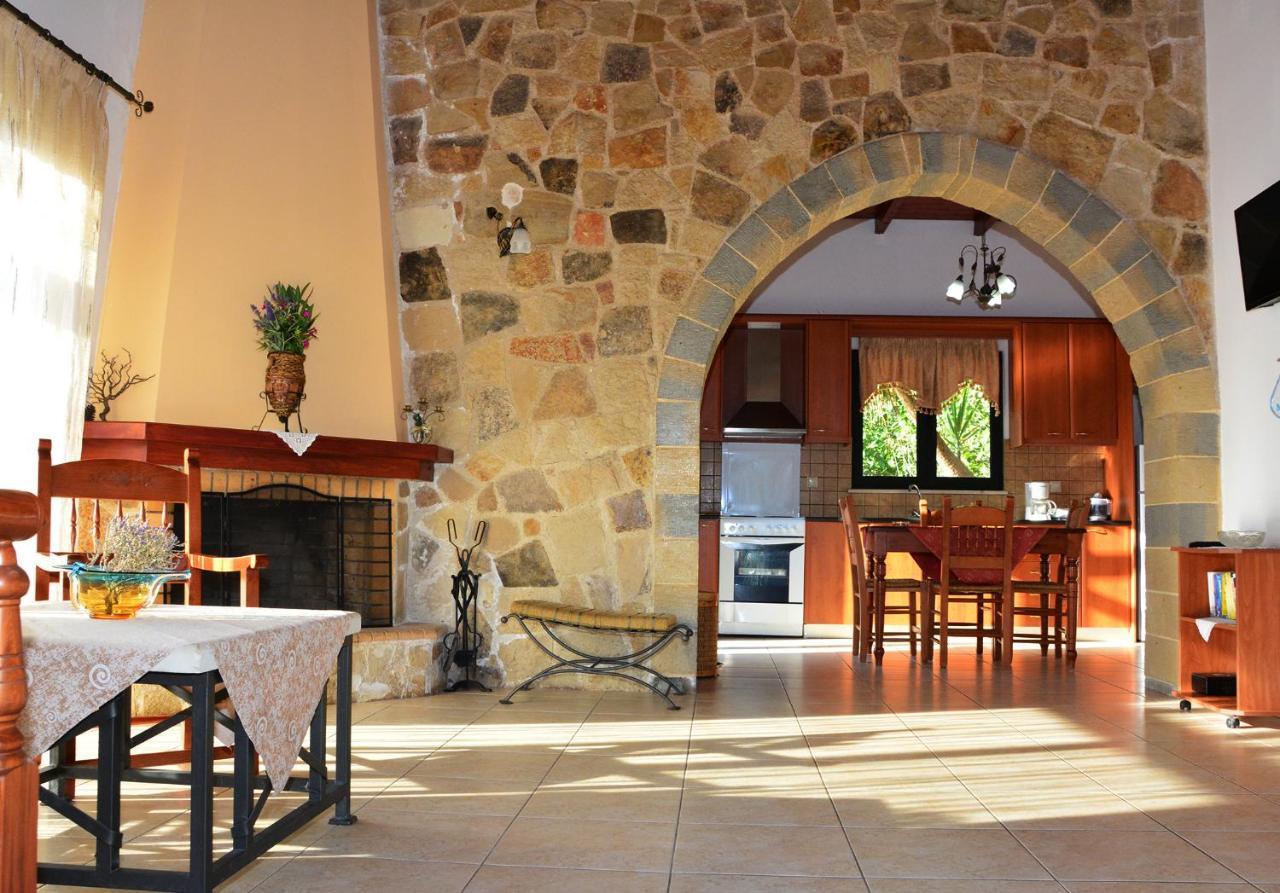 Villa Manos Kalamitsi Amygdali Экстерьер фото
